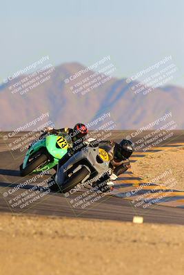 media/Dec-16-2023-CVMA (Sat) [[bb38a358a2]]/Race 13 Amateur Supersport Middleweight/